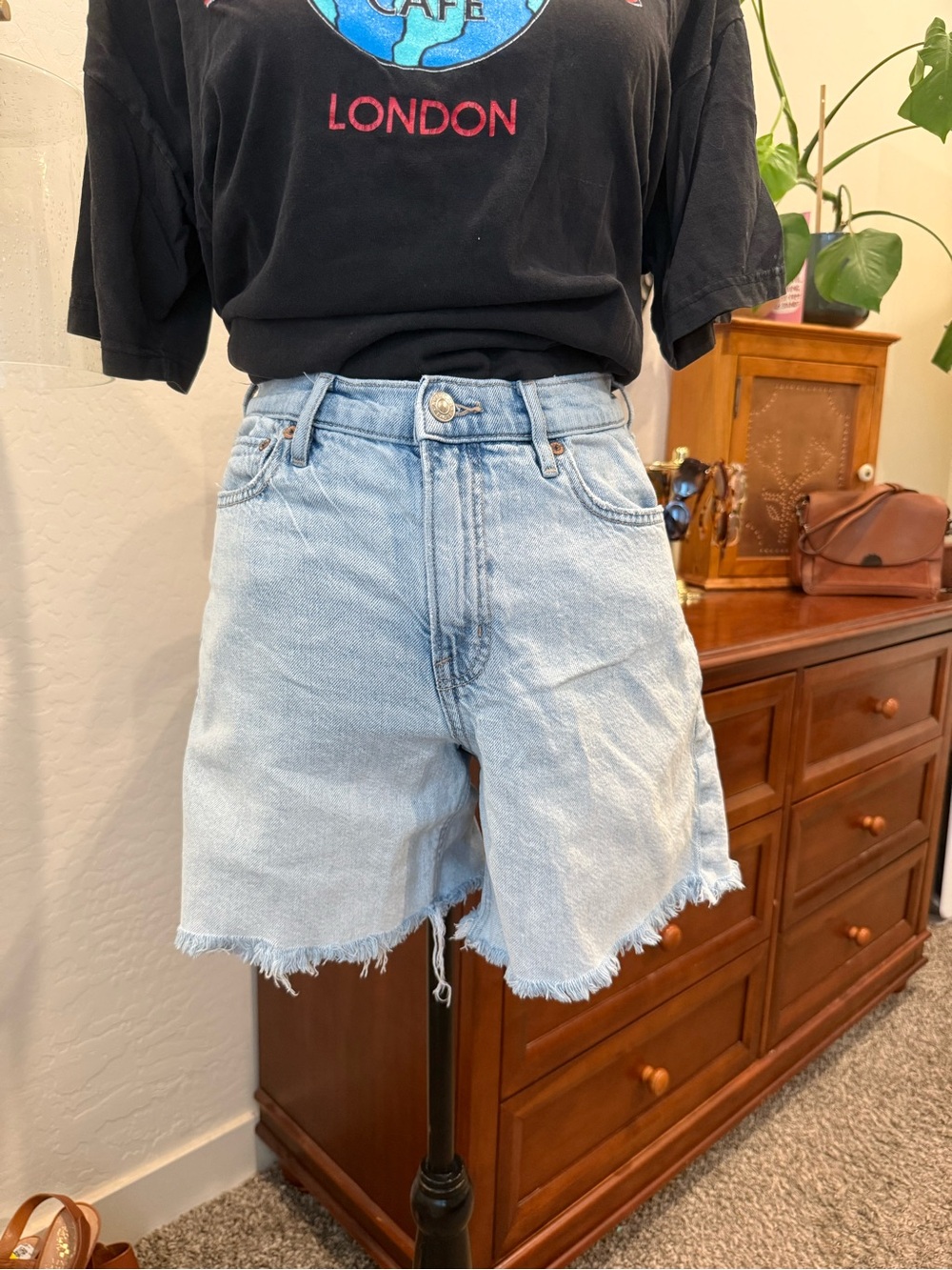 American Eagle Outfitters Light Blue Frayed Hem A Line Denim Shorts
